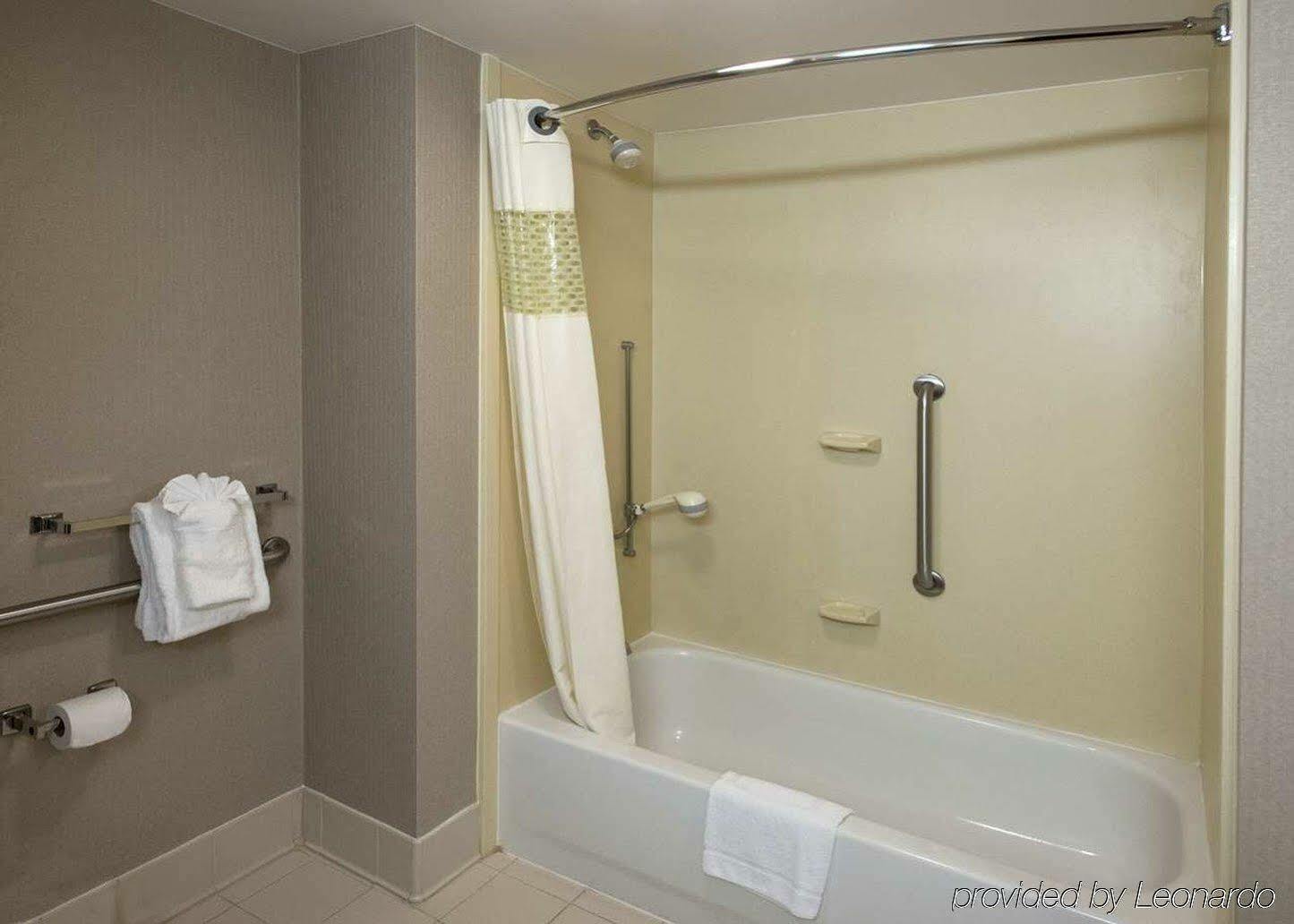 Hampton Hotel Troy
